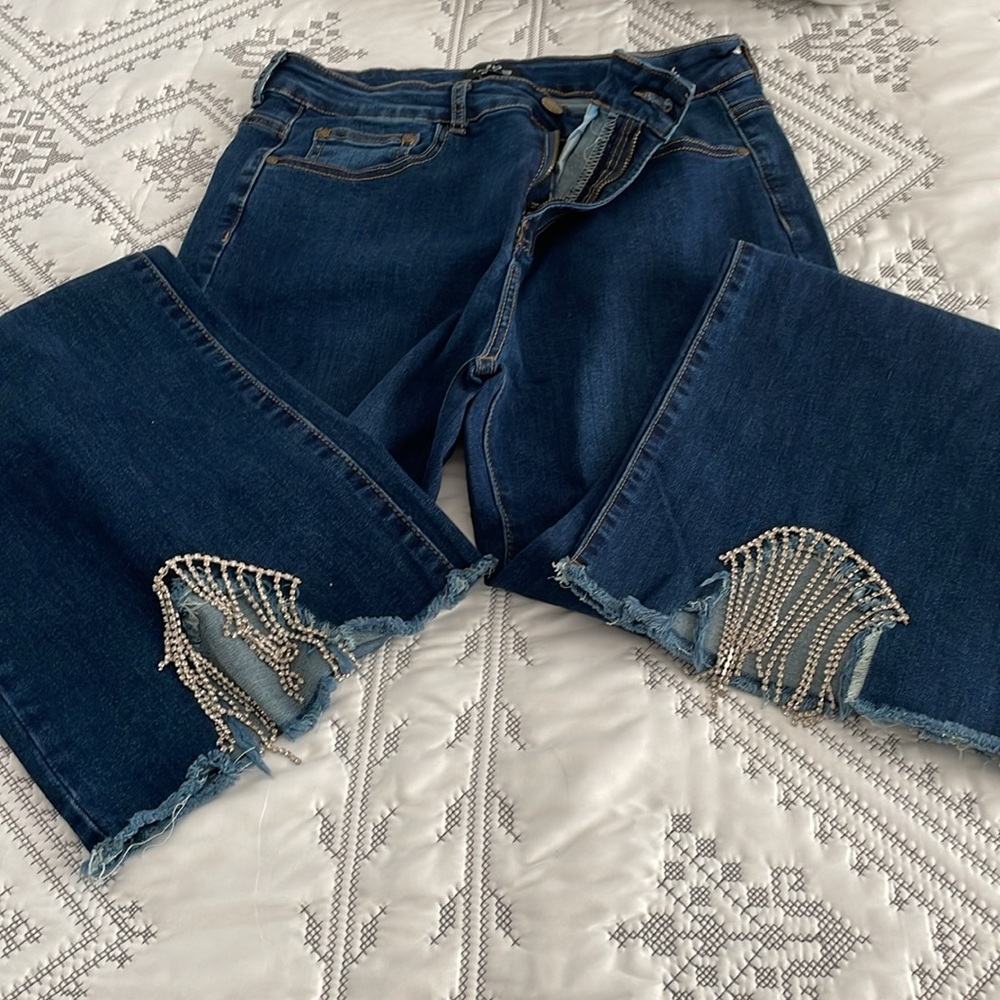 Woman’s Bebe jeans - Picture 2 of 6